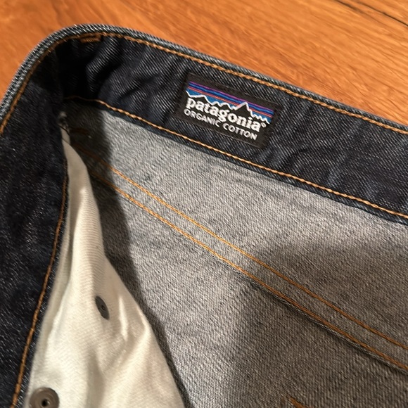 Patagonia Men's Organic Cotton Jeans Sz 36x34 Long Dark Wash
Blue Denim Button - Picture 5 of 8